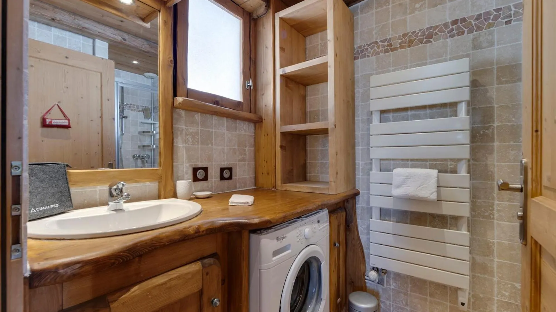 Appartement Cosy Avec Balcon, Wi-Fi Et Parking A La Rosiere - Fr-1-690-31 Montvalezan